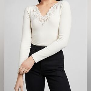 NWT Express Ribbed Lace Trim V Neck Tee Size S